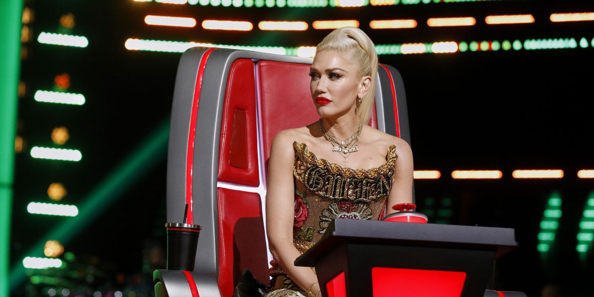 Gwen Stefani, 54, Defies Age Posing in Black Outfits, Sparking Blended Reactions over Her Look