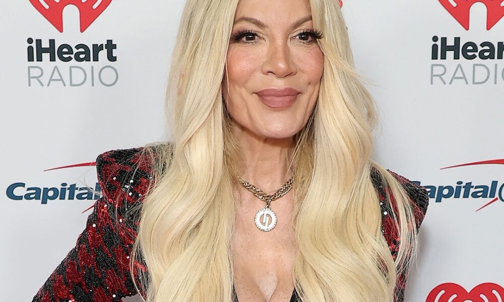 Tori Spelling Says She As soon as Peed in Her Son’s Diaper Whereas in Visitors