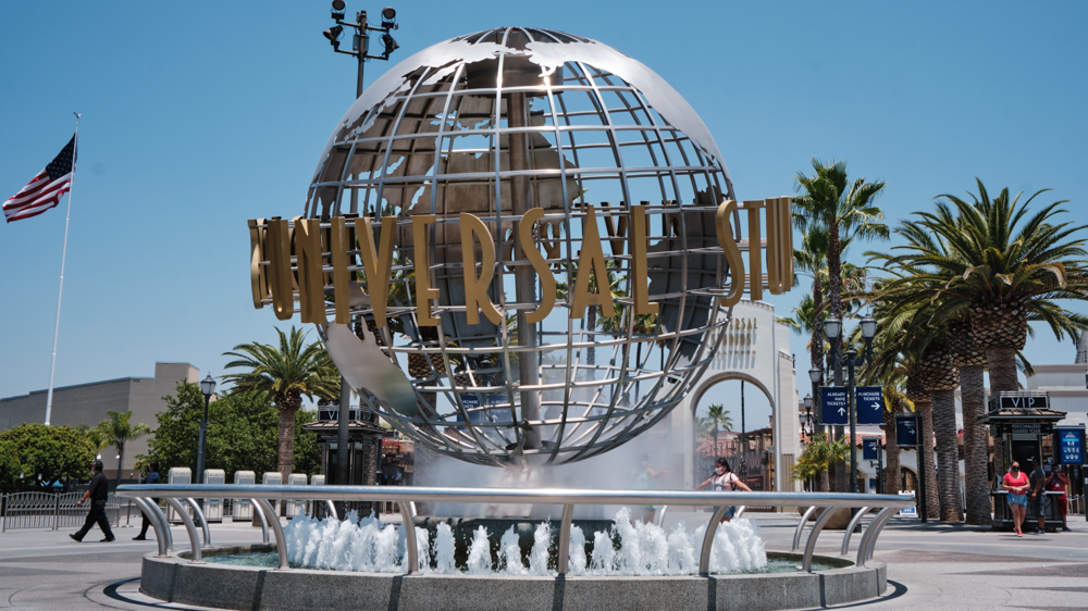 Common Studios Hollywood Tram Crashes, Leaving 15 Injured