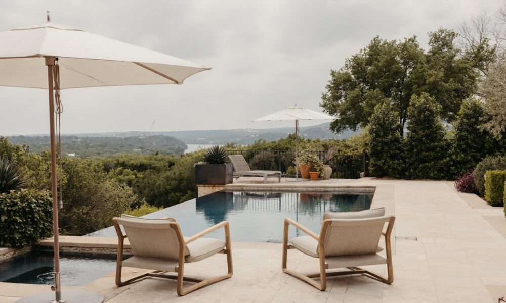 The Finest Out of doors Chaise Lounges of 2024