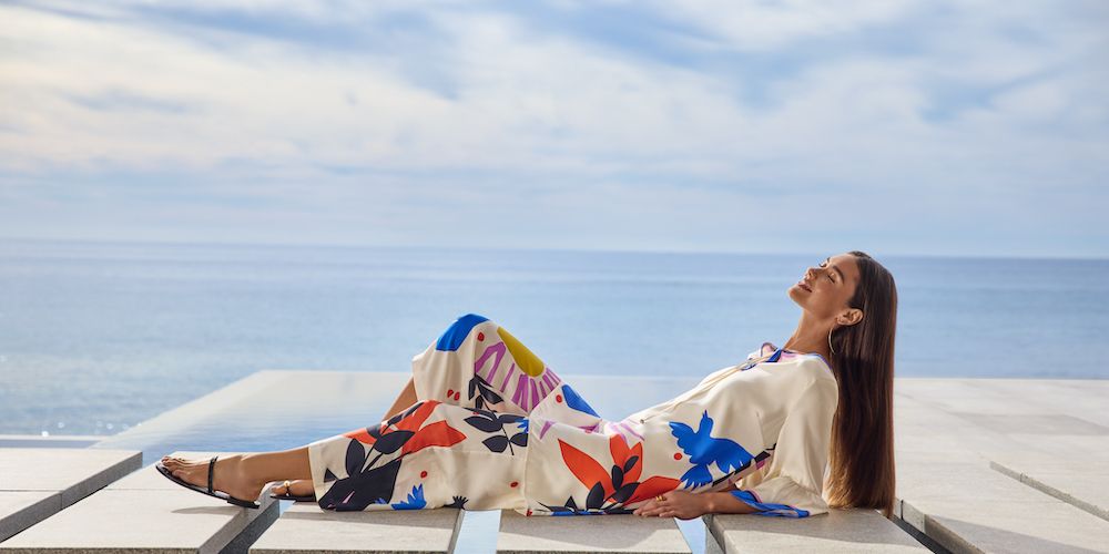 5 Beautiful Items We’re Toting to Our Subsequent Summer season Getaway