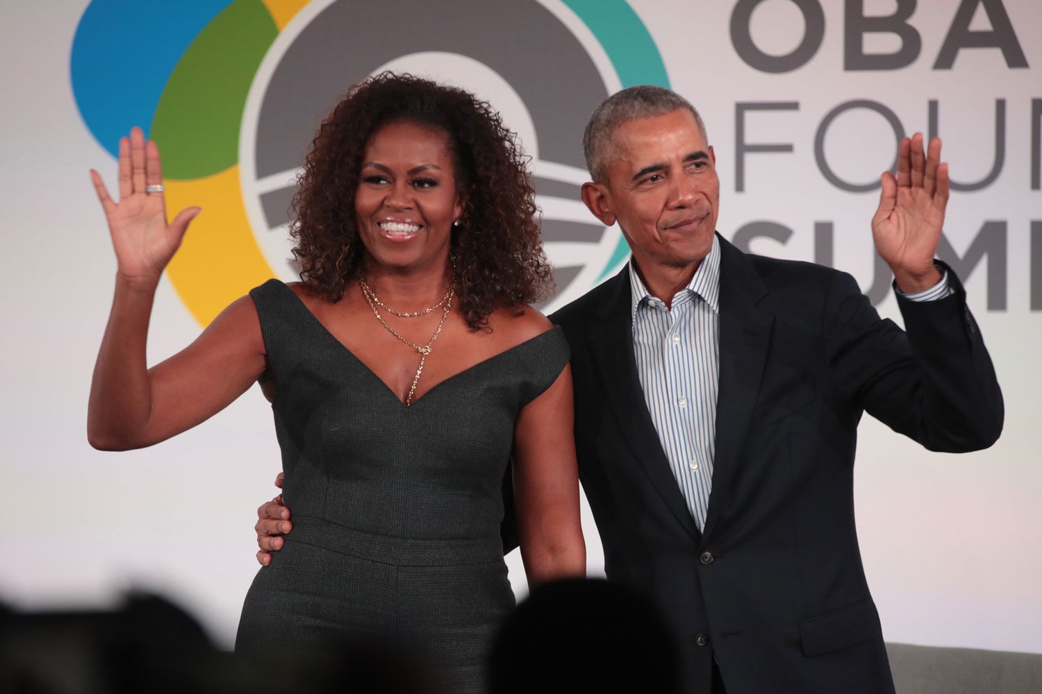 Barack Obama Says Spouse Michelle Informed Daughters to Keep away from Political Profession Barack Obama Says Spouse Michelle Informed Daughters to Keep away from Political Profession
