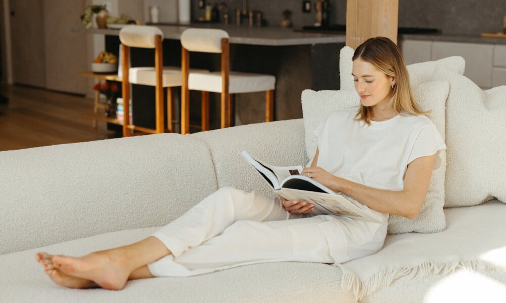 The Greatest White T-Shirts For Girls, Ranked & Reviewed