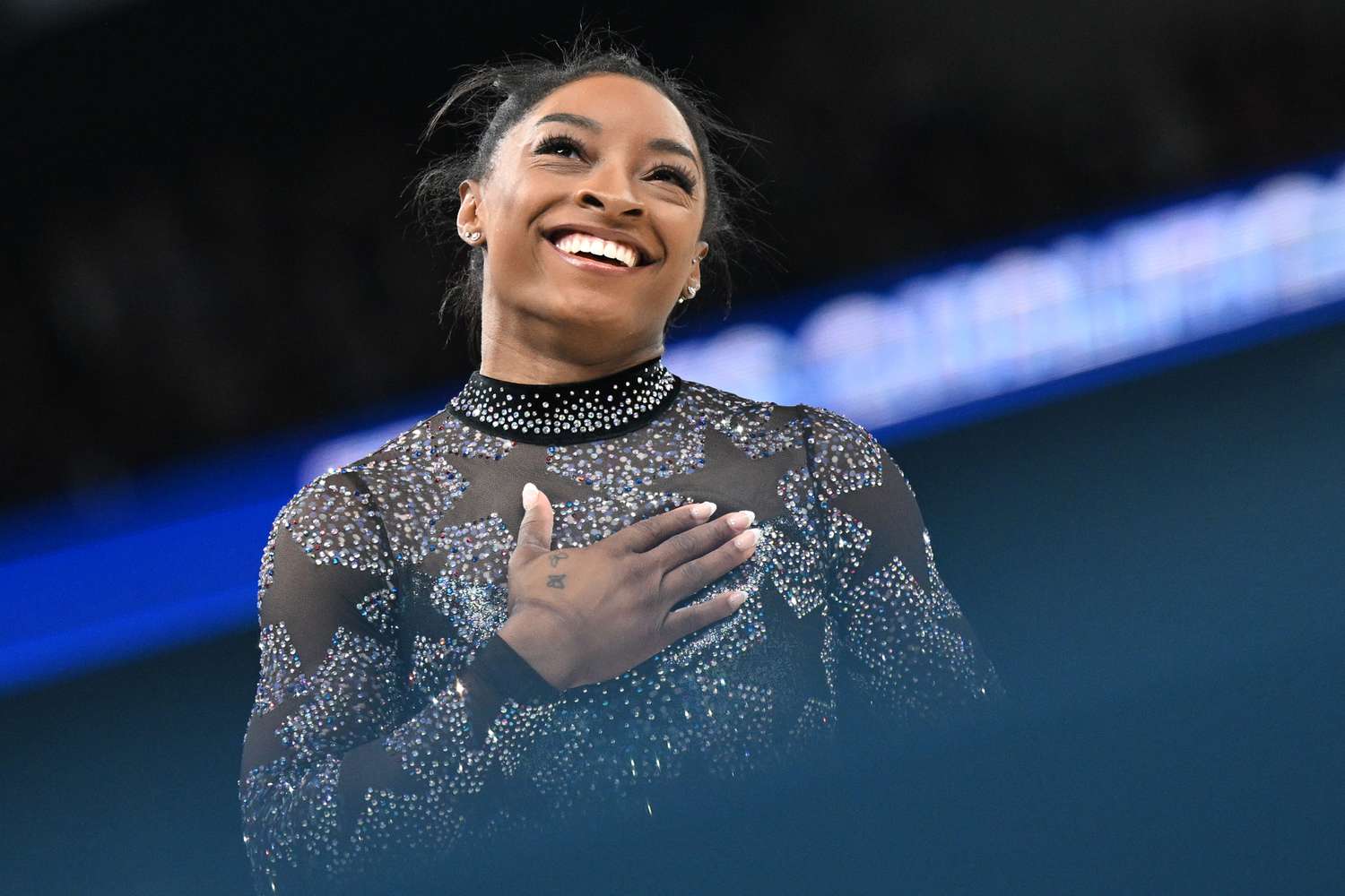Simone Biles Has Ankle Damage However Leads All-Round Standings in Olympics {Qualifications} Simone Biles Has Ankle Damage However Leads All-Round Standings in Olympics {Qualifications}