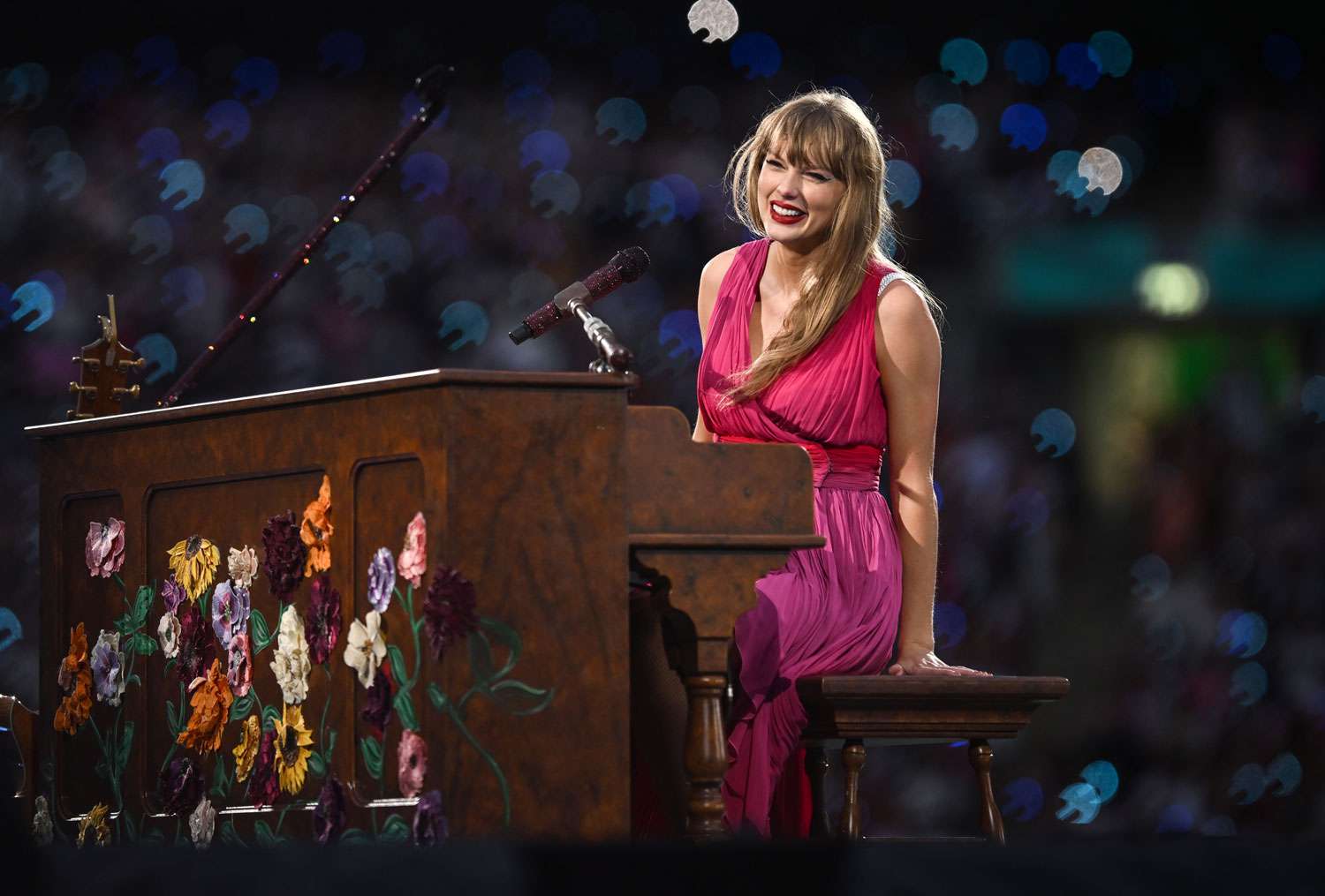 Taylor Swift Flubs Secret Songs Medley on Piano Throughout Munich Eras Tour Present Taylor Swift Flubs Secret Songs Medley on Piano Throughout Munich Eras Tour Present