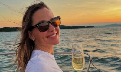 Jennifer Garner Wore the Seasonless Wardrobe Primary I’m Stocking Up on