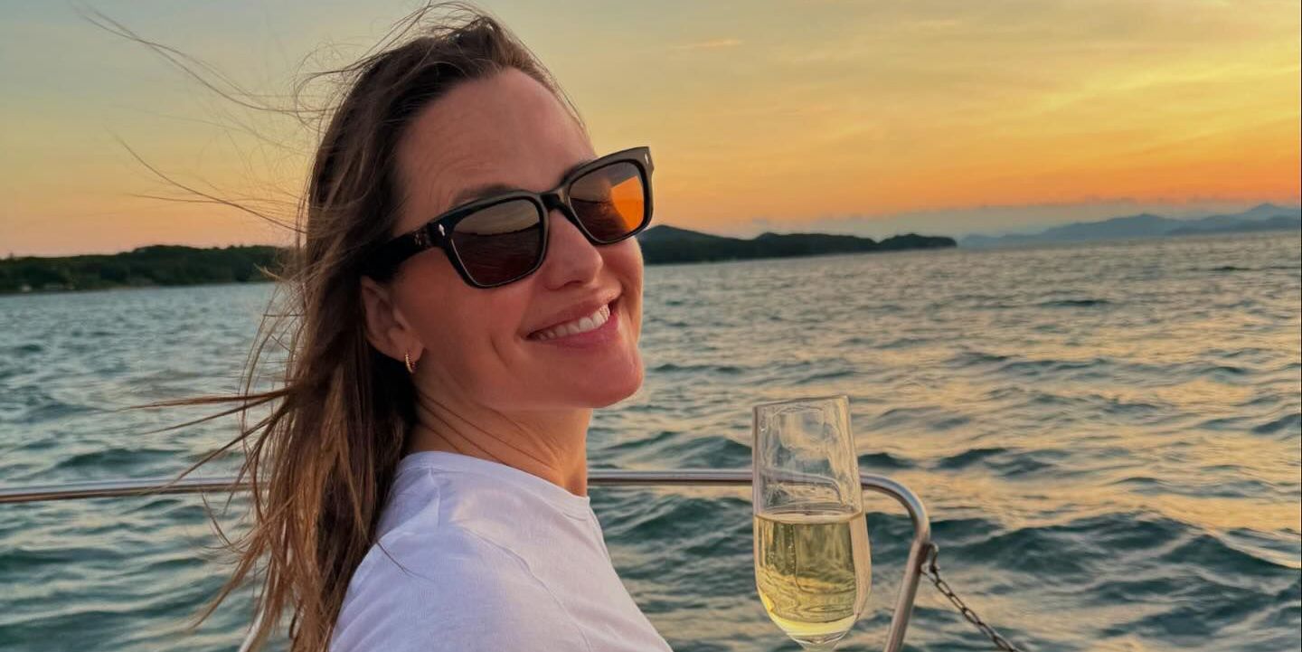 Jennifer Garner Wore the Seasonless Wardrobe Primary I’m Stocking Up on