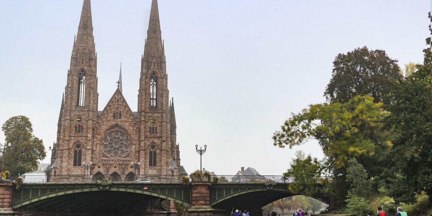 Evaluation of a Multigenerational Disney Rhine River Cruise Evaluation of a Multigenerational Disney Rhine River Cruise