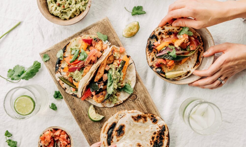 This 5-Ingredient Sheet Pan Hen Fajitas Is Your New Weeknight Go-To