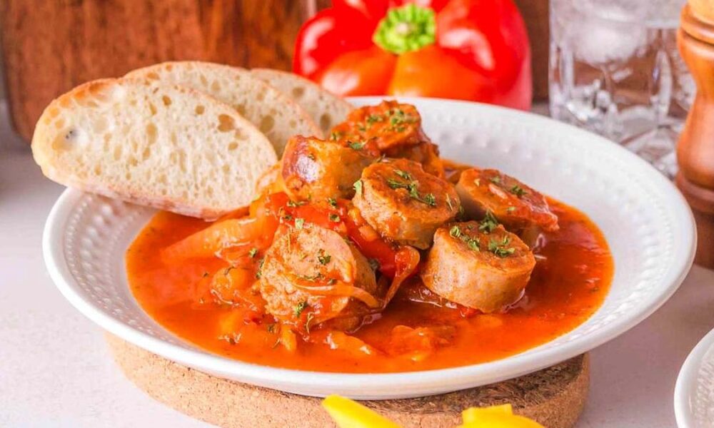 Sluggish Cooker Sausage and Peppers