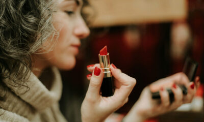 Tips on how to Put on Crimson Lipstick at Any Age