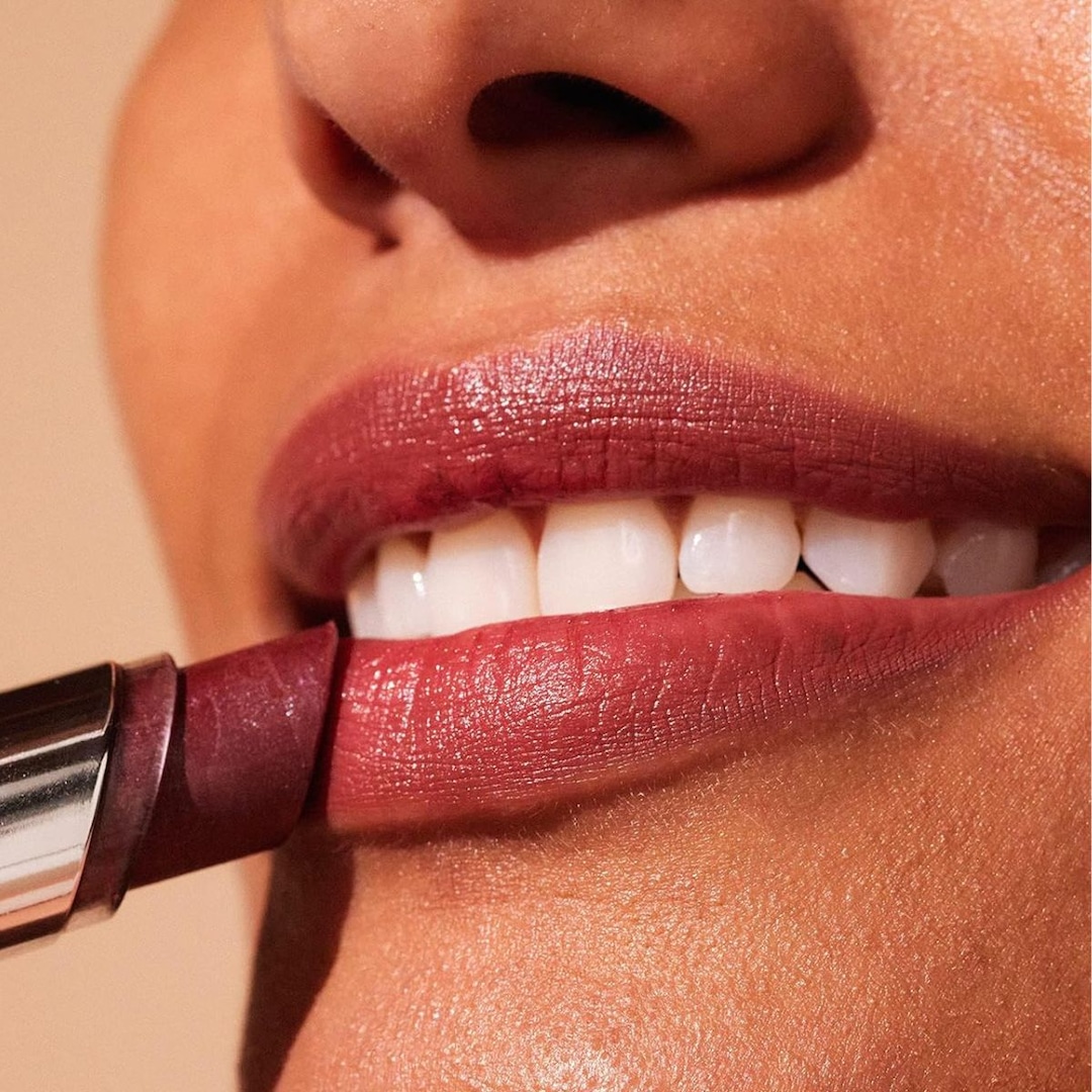 Lip Balms with SPF that Will Make Your Lips Comfortable, Kissable & Solar-Prepared