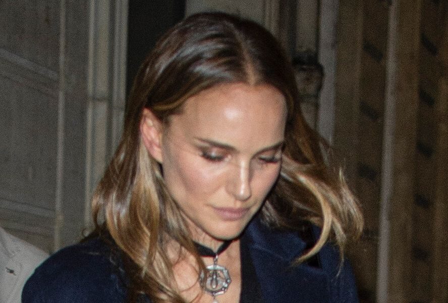 My Group Chat Is Blowing Up About Natalie Portman’s Denims