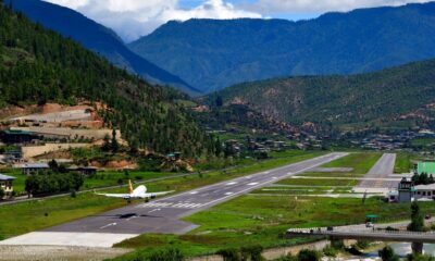 This airport touchdown is so difficult solely 50 pilots are certified do it