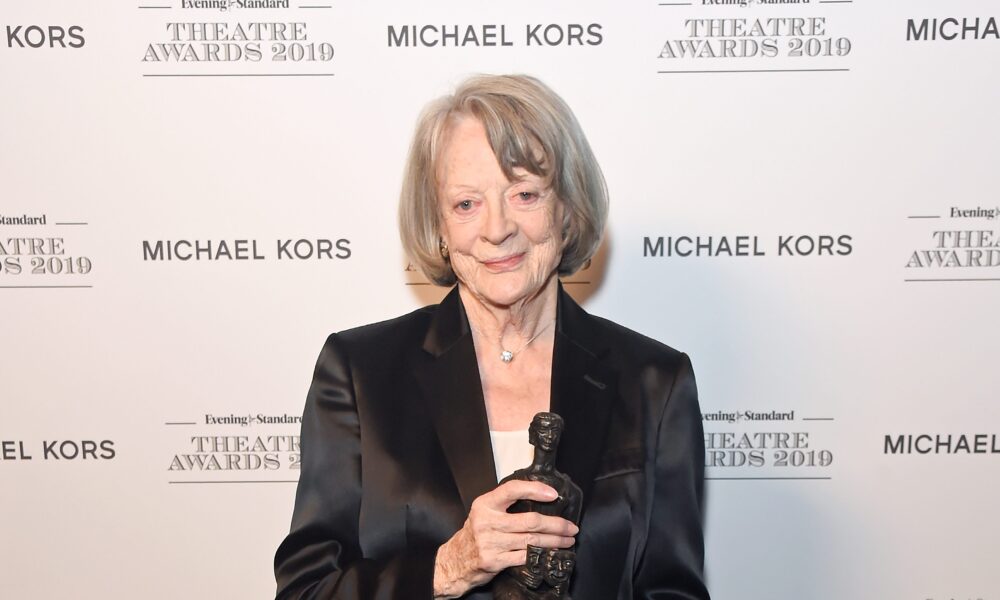 How Did Maggie Smith Die? Late Actress Hospitalized Previous to Her Passing – Hollywood Life