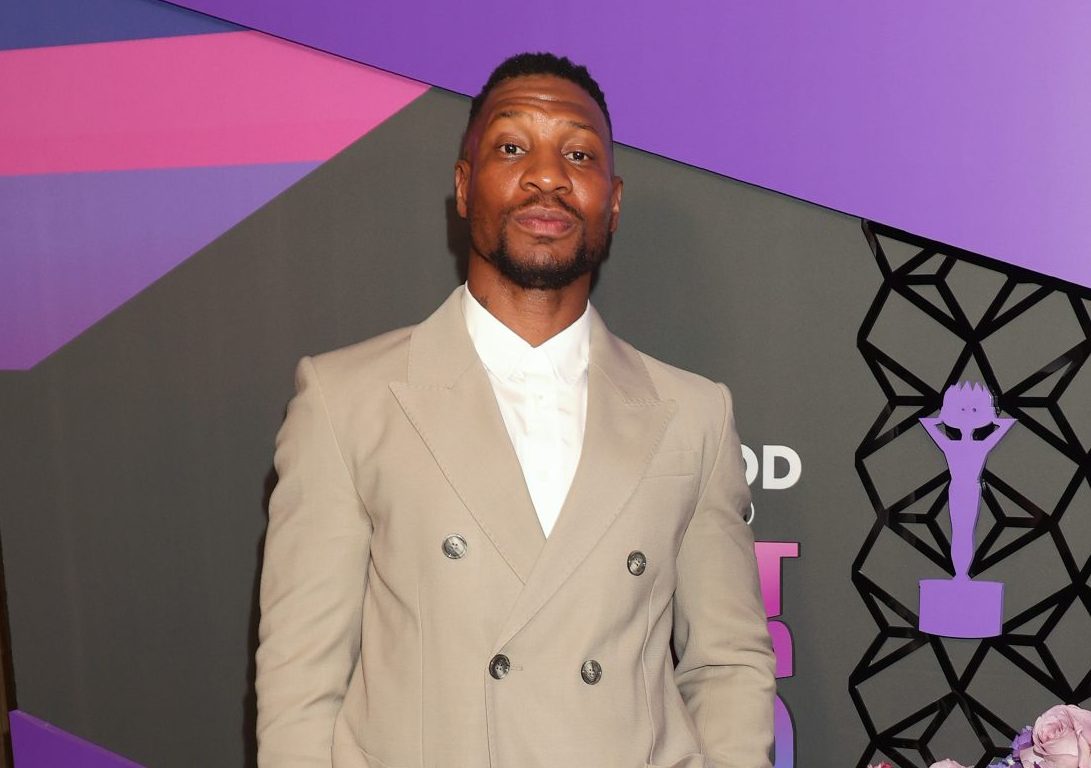 Jonathan Majors Launches Dear Autographs At Conference