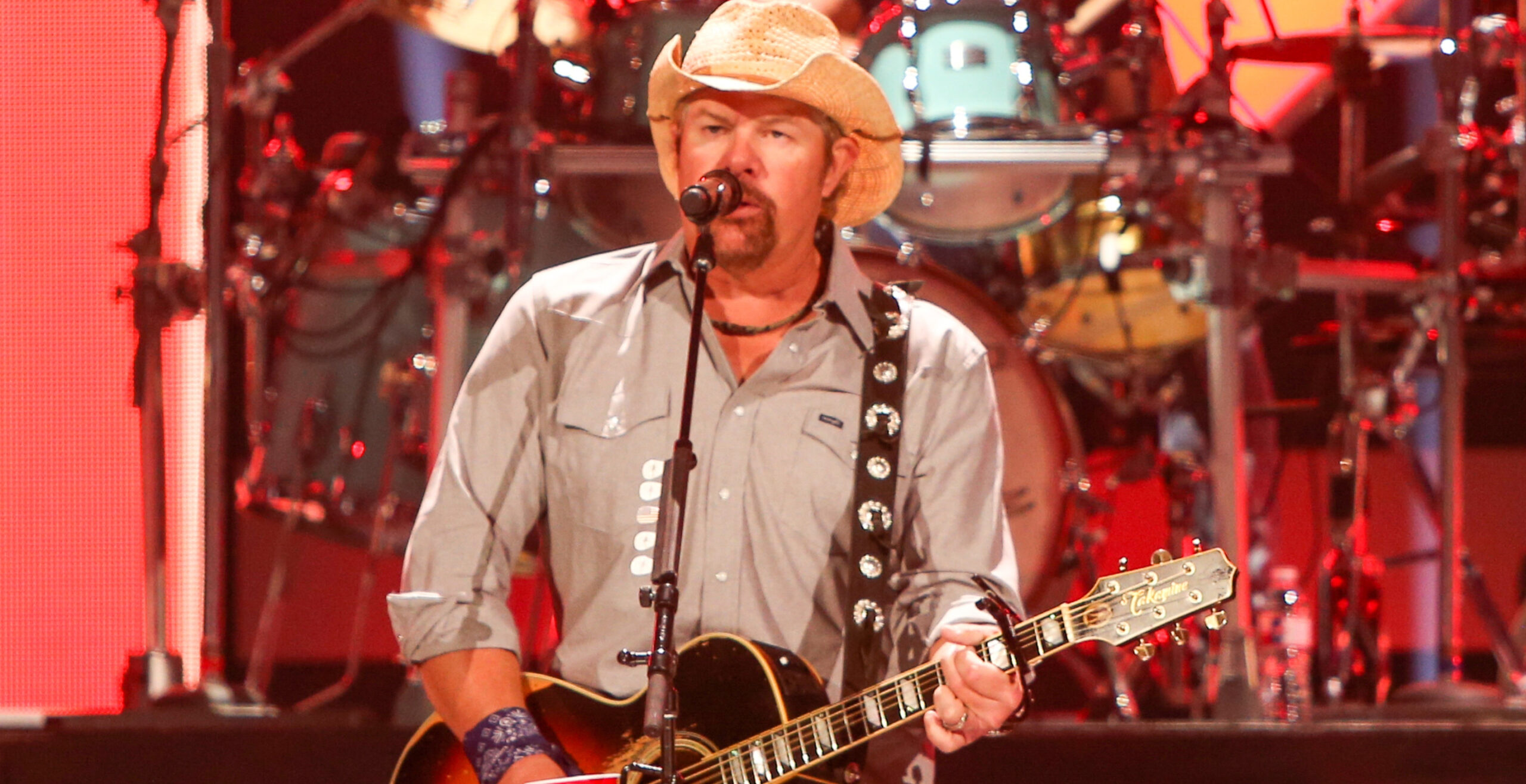 Toby Keith’s Daughter Used To Inform Individuals That Her Dad Was Garth Brooks Toby Keith’s Daughter Used To Inform Individuals That Her Dad Was Garth Brooks