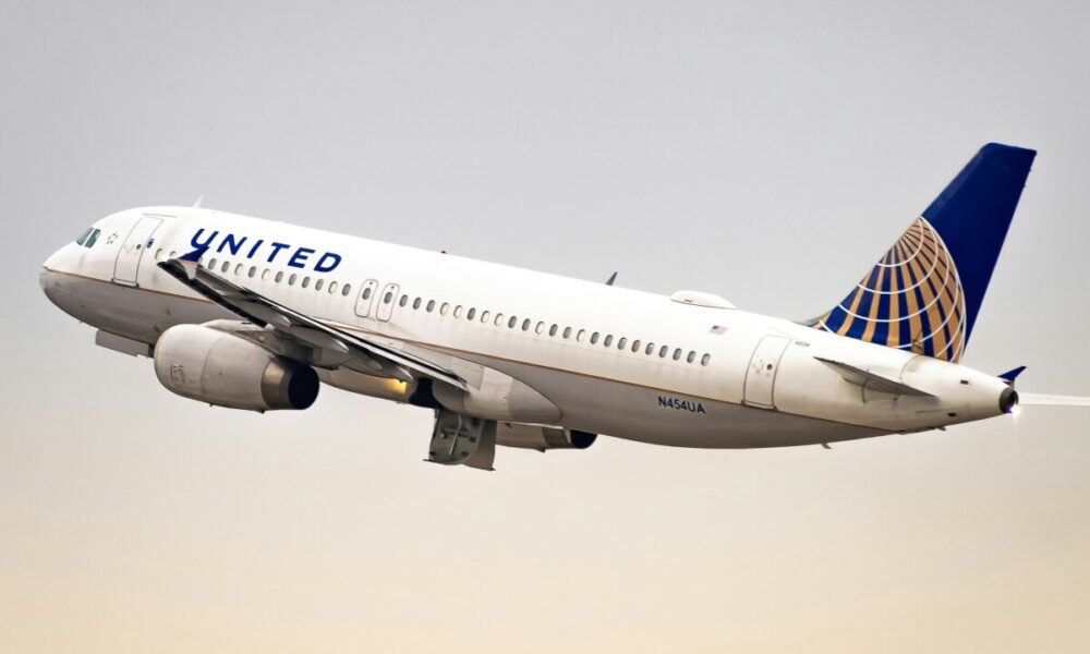 United Airways and Starlink Accomplice on Inflight Wi-Fi