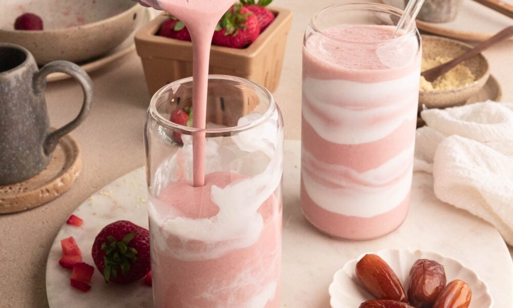Copycat Erewhon Strawberry Probiotic Smoothie Recipe