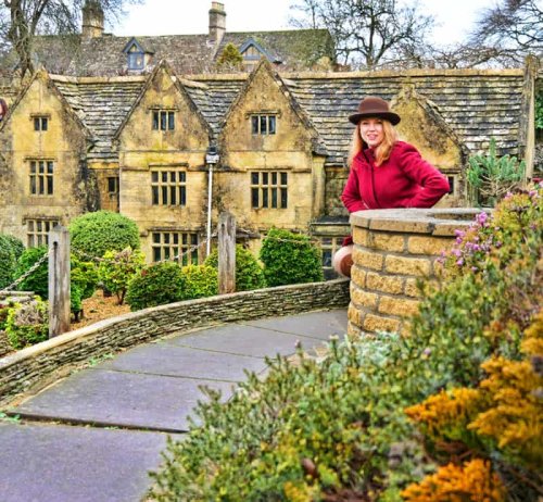 THE 13 MOST BEAUTIFUL VILLAGES IN THE COTSWOLDS THE 13 MOST BEAUTIFUL VILLAGES IN THE COTSWOLDS