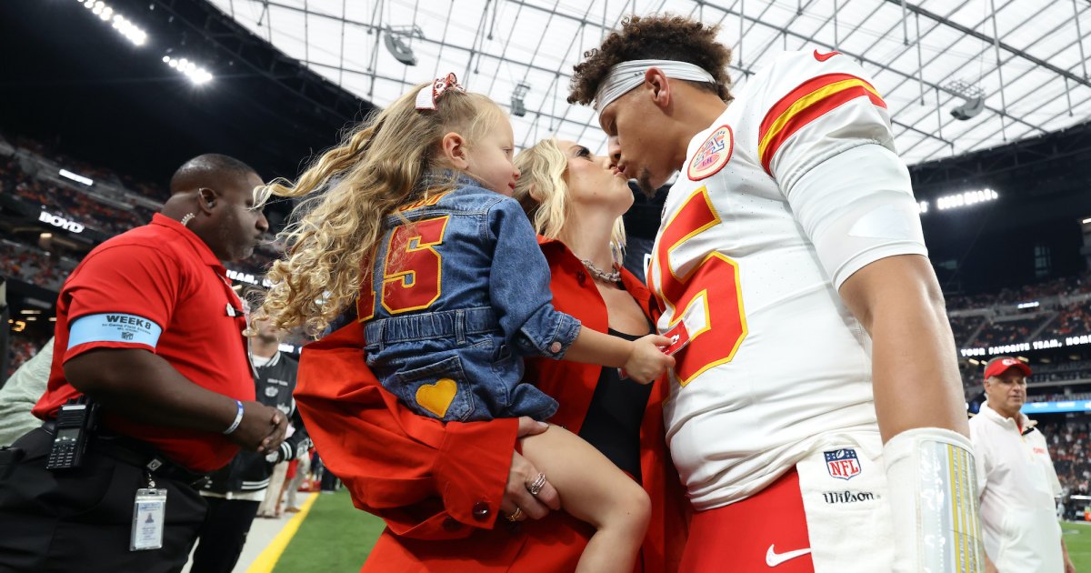 Pregnant Brittany Mahomes Is a Girl in Purple at Chiefs Vegas Away Recreation