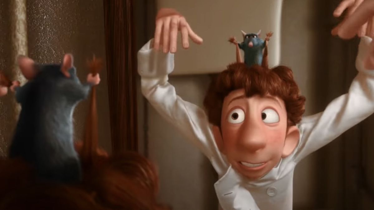Ratatouille’s Patton Oswalt Dropped A Three-Phrase Response After Seeing Video Of Motorized Remy Constructed By A Fan For Halloween Costume
