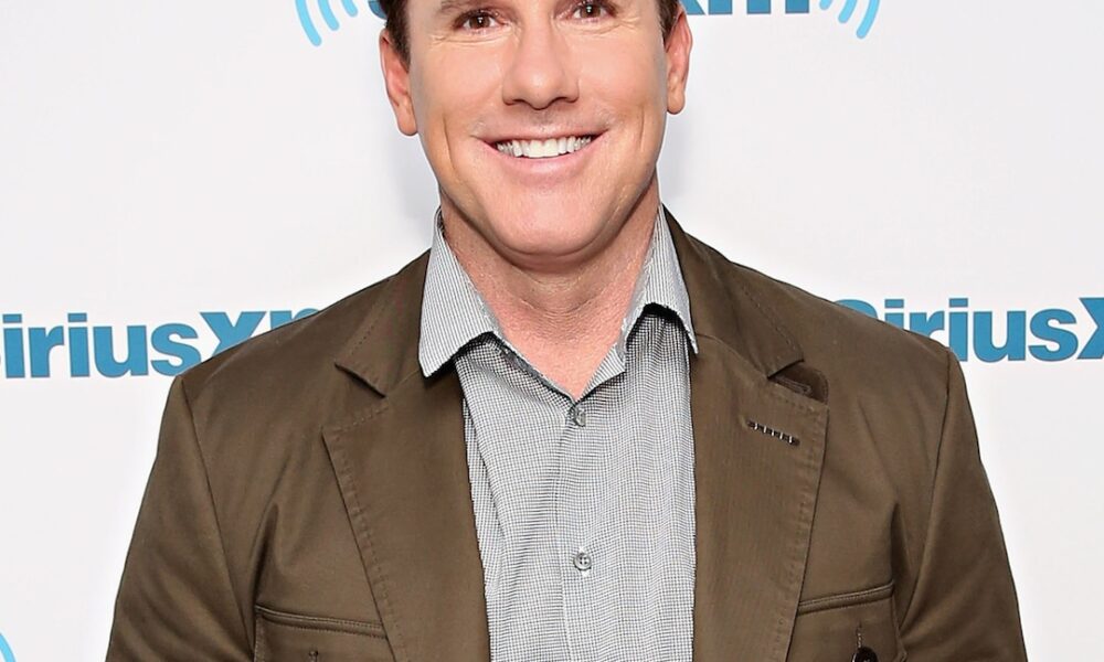 Nicholas Sparks’ Splenda-Fueled Rooster Salad Recipe Goes Viral
