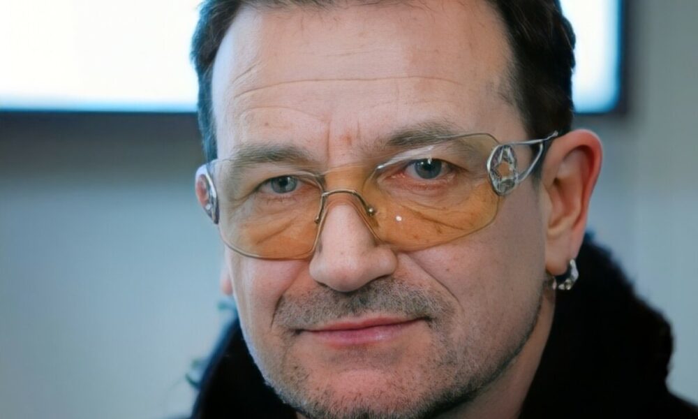 10 revered artists who grew to become laughing shares