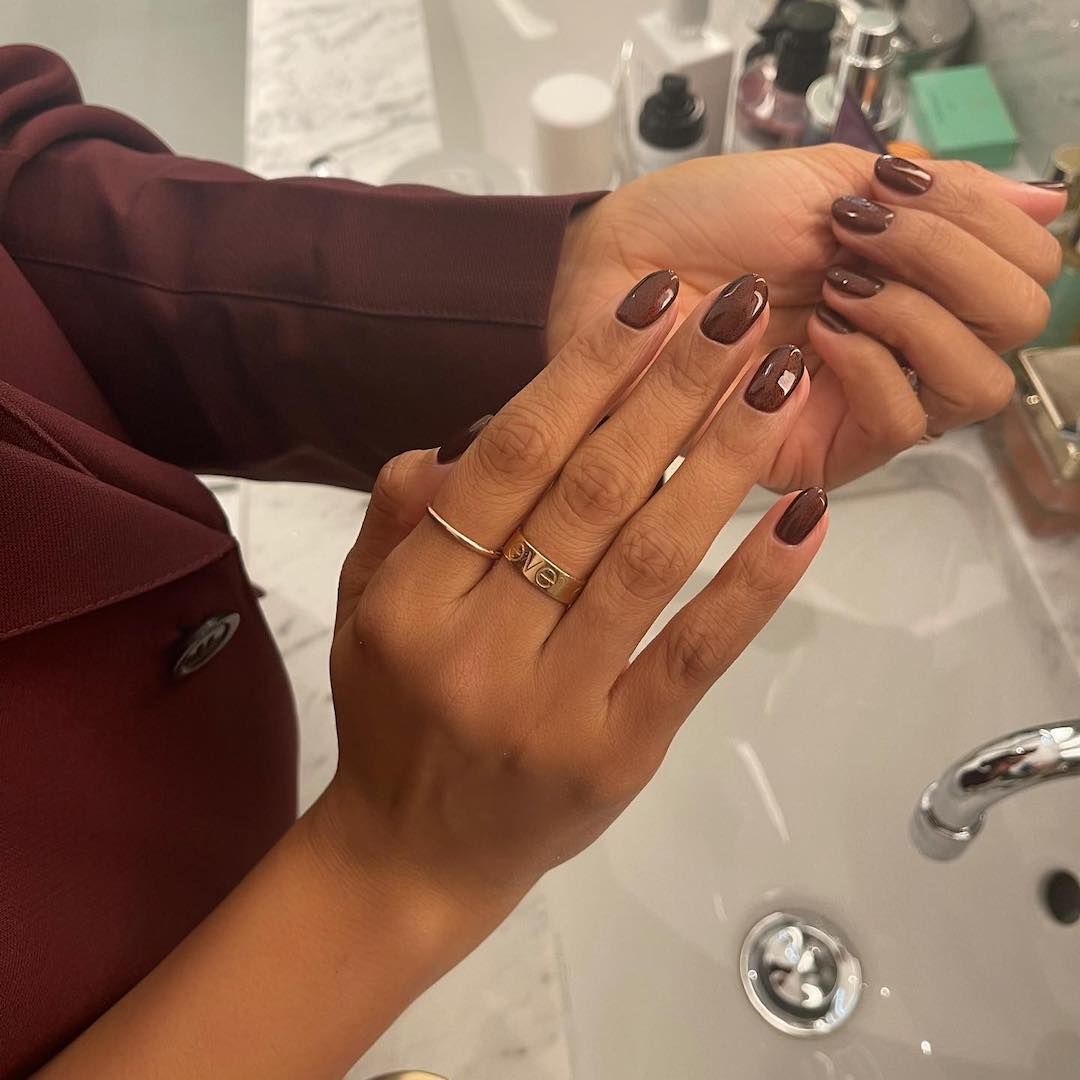 4 Winter Nail Care Suggestions We Ought to Comply with, In response to an Skilled 4 Winter Nail Care Suggestions We Ought to Comply with, In response to an Skilled