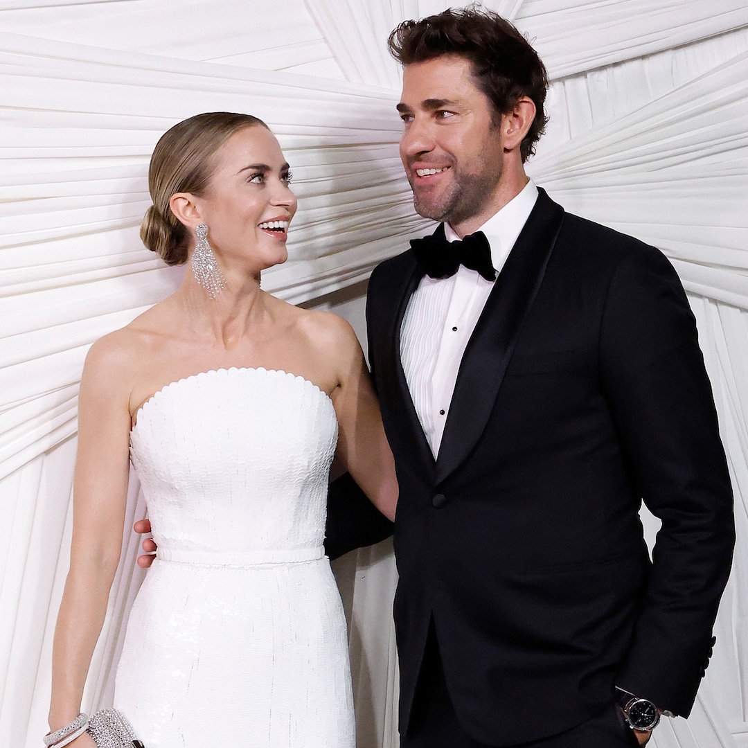 How Emily Blunt Reacted to John Krasinski’s Sexiest Man Alive Title How Emily Blunt Reacted to John Krasinski’s Sexiest Man Alive Title