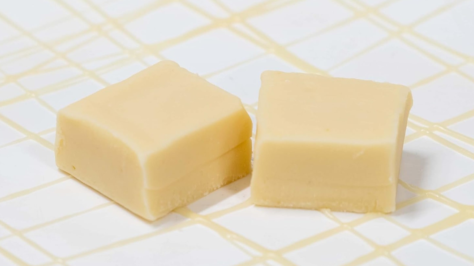 How To Make Vanilla Fudge With Simply 2 Components