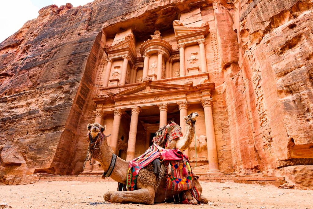 15 Locations in Historical past You Should Go to As soon as in Your Lifetime
