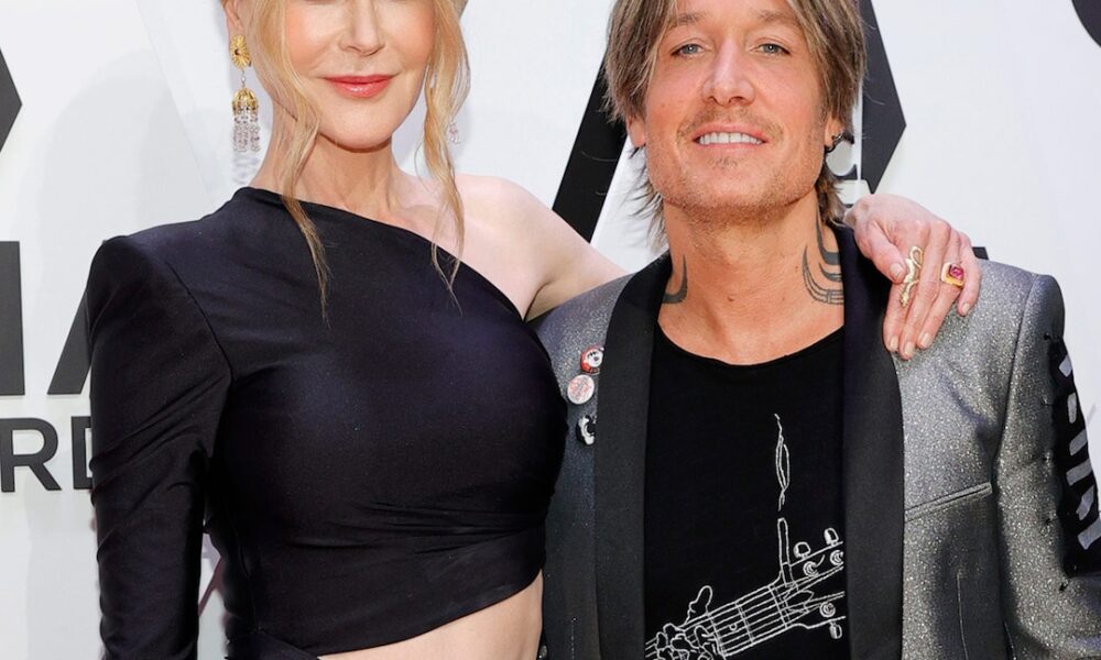 The Cutest Nation Music {Couples} on the CMA Pink Carpet of ALL Time