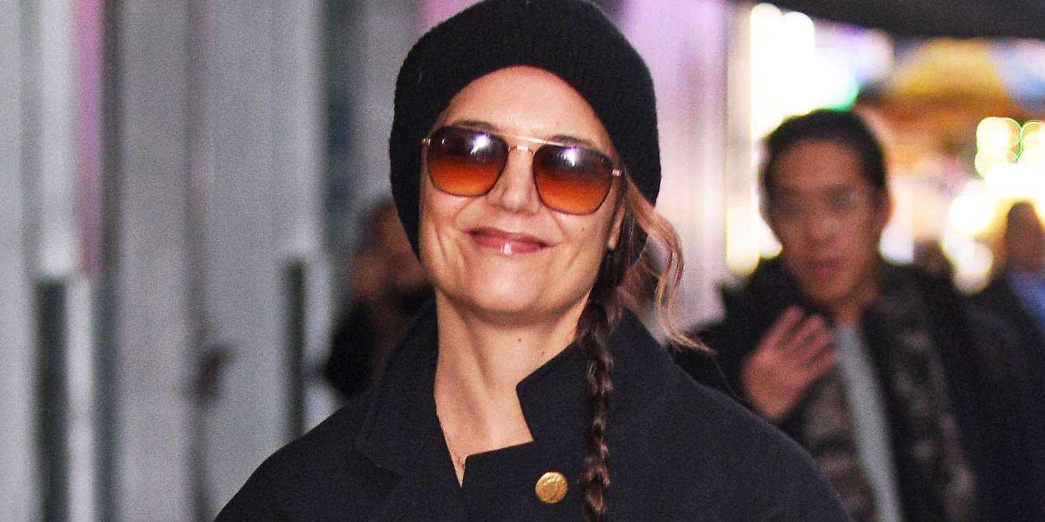 Katie Holmes’s Winter Coat Featured an Surprising Festive Accent