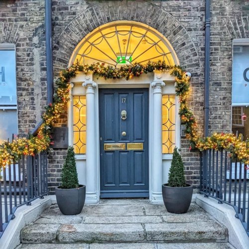 Open the Door of the Week: Theme = Christmas Garlands