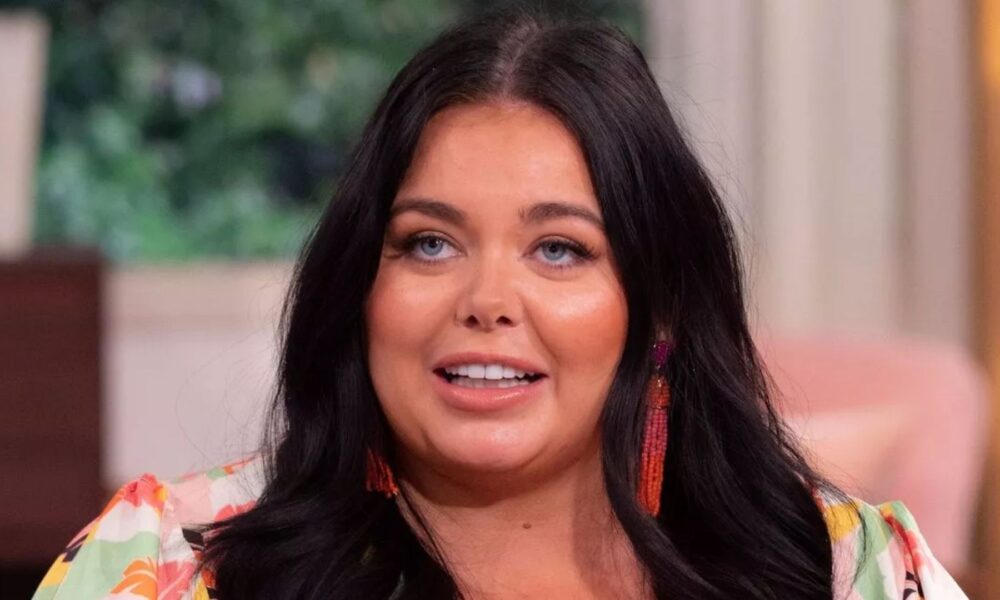 Scarlett Moffatt pulls out of panto gig after ticket costs have been slashed to £5