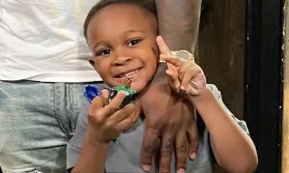Boy, 4, Killed, Allegedly After Asking Dad to Go away Throughout Christmas Eve Argument with Mother