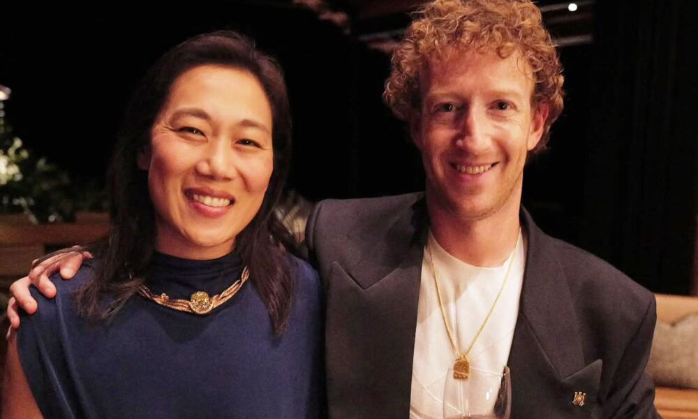 Mark Zuckerberg and Spouse Priscilla Chan Share New 12 months’s Eve Celebration Picture
