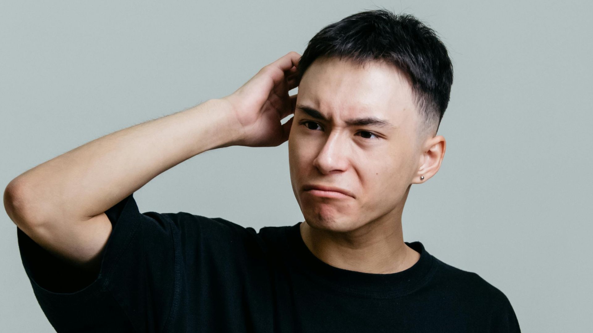 20 British Slang Phrases That’ll Have You Scratching Your Head 20 British Slang Phrases That’ll Have You Scratching Your Head