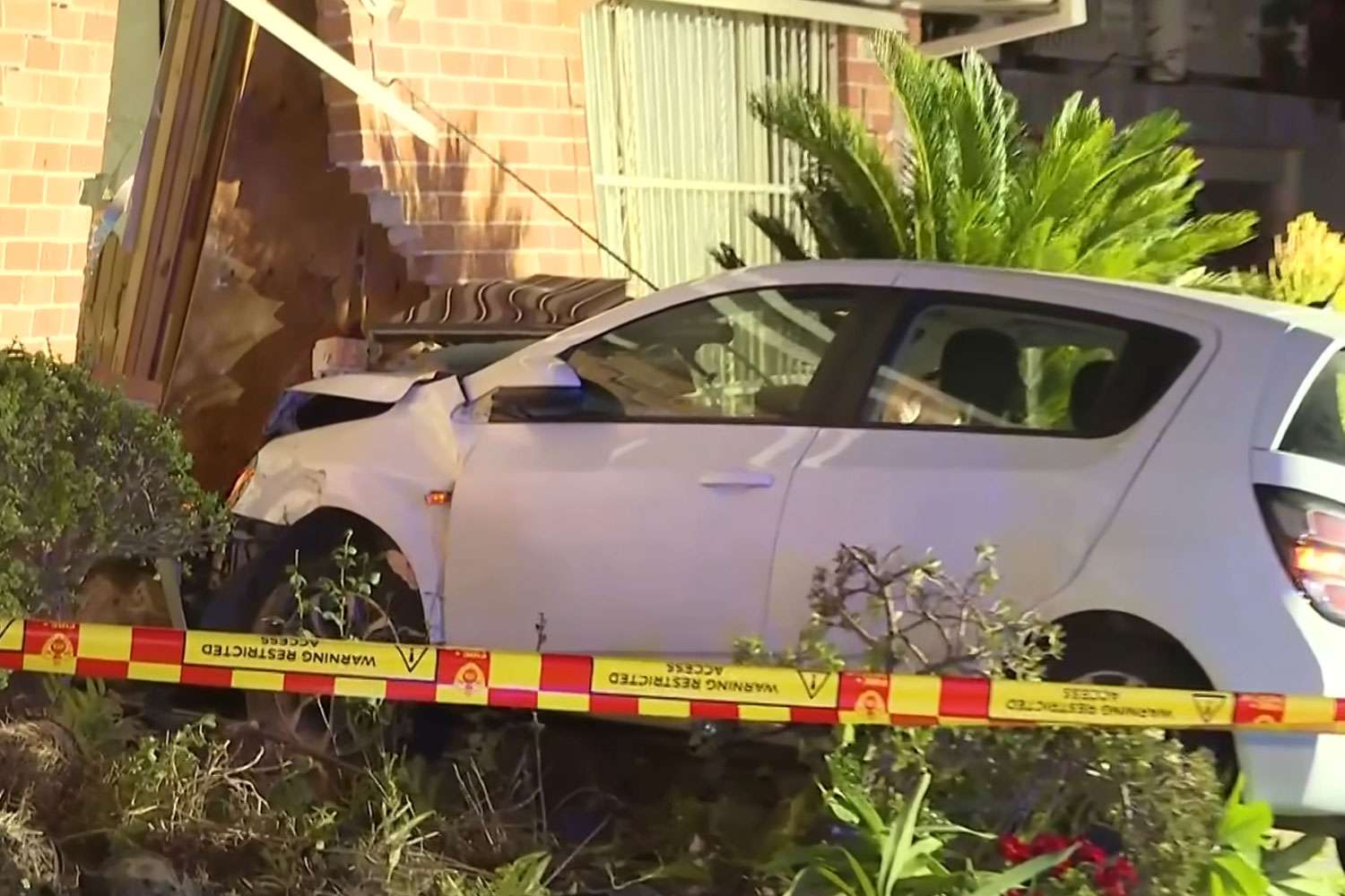 Lady Left Dwelling Room Seconds Earlier than Automotive Crashed Into Her Home Lady Left Dwelling Room Seconds Earlier than Automotive Crashed Into Her Home