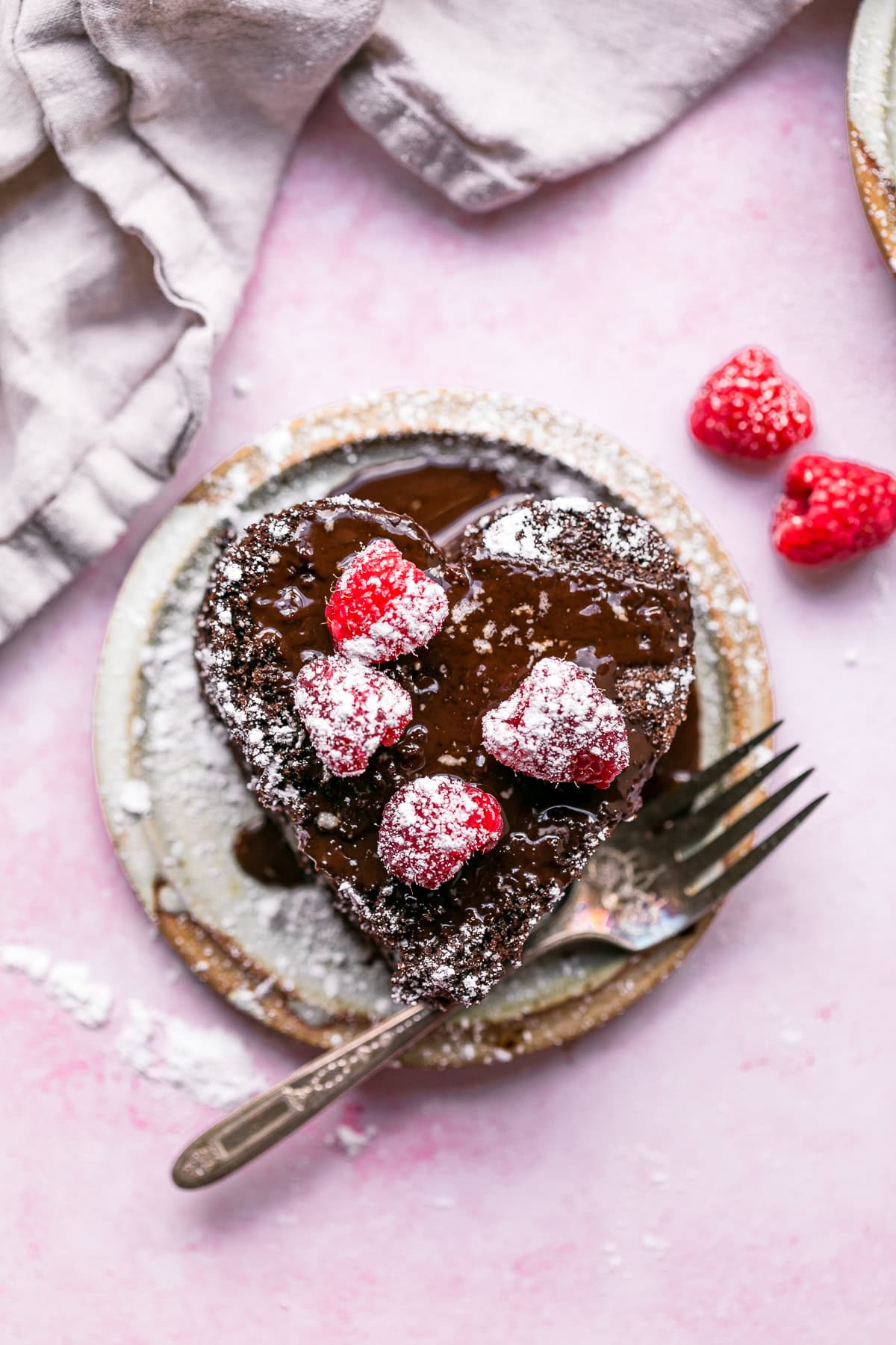 Moist Chocolate Cake Recipe – Skinnytaste