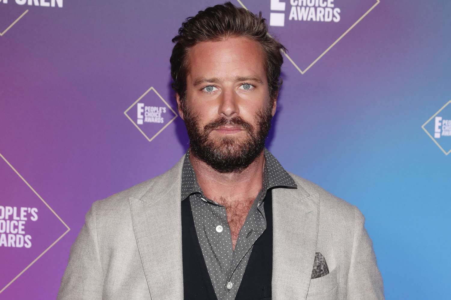 Armie Hammer As soon as Took ‘a Chew Out’ of a Residing Animal’s Coronary heart Armie Hammer As soon as Took ‘a Chew Out’ of a Residing Animal’s Coronary heart