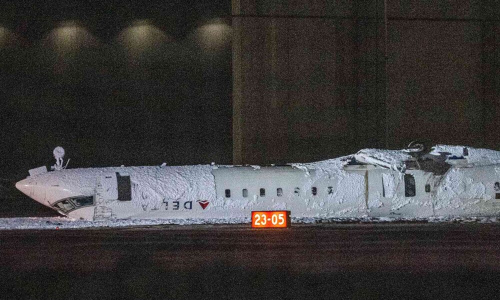 Delta Airways Giving K to Passengers from Toronto Crash Touchdown