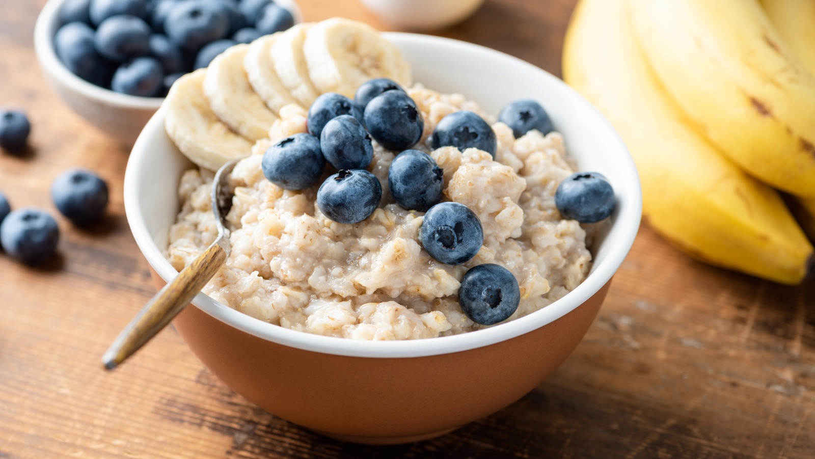 Heating Oatmeal In The Microwave Is A Unhealthy Concept And Here is Why