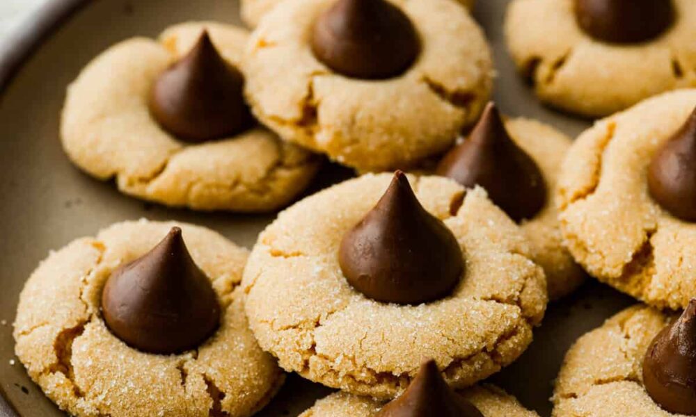 Peanut Butter Blossom Cookies | The Recipe Critic