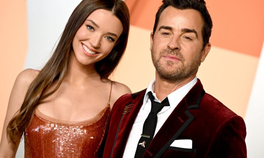 Justin Theroux Marries Nicole Brydon Bloom In Mexico