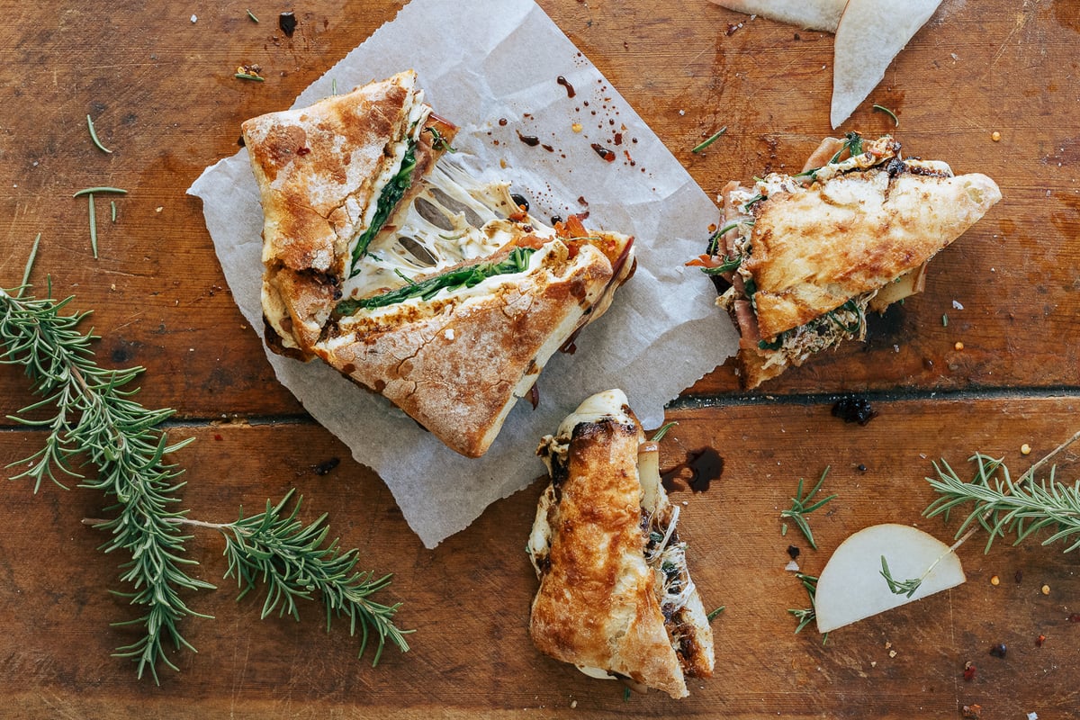 14 Straightforward Recipes for When You are Simply Too Drained to Cook dinner 14 Straightforward Recipes for When You are Simply Too Drained to Cook dinner