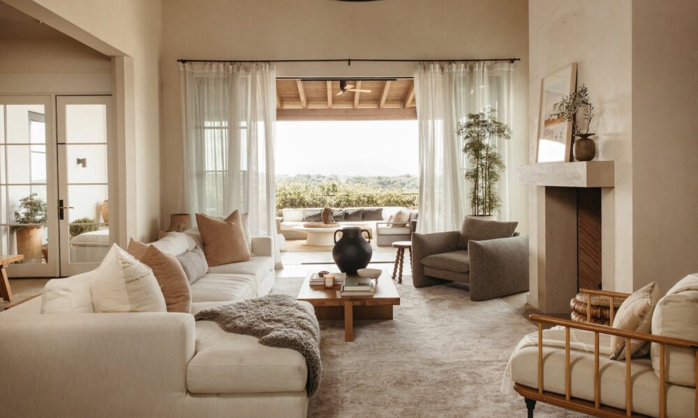5 Updates That Gave My Dwelling Room a Contemporary New Search for Spring