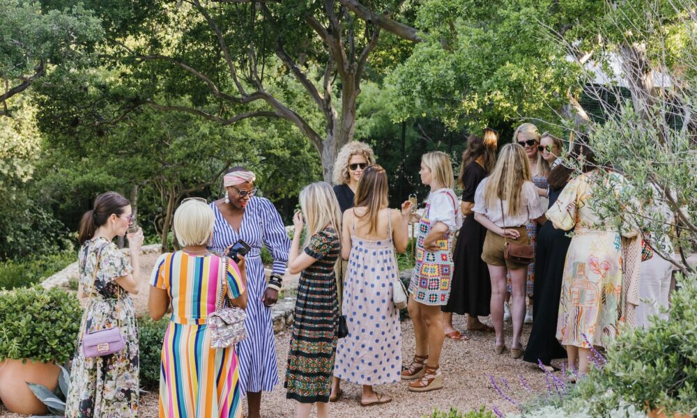 Methods to Navigate Friendship in Your 40s