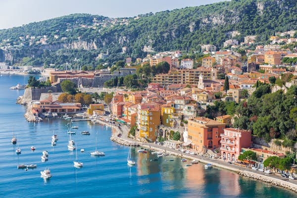 A primary-time information to the Côte d’Azur